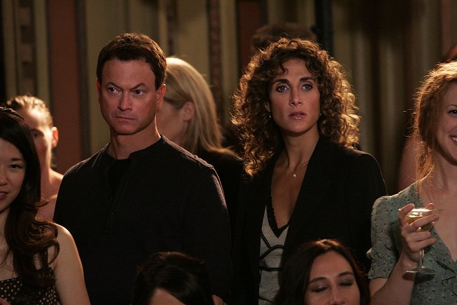 CSI: NY - Season 4 - Can You Hear Me Now? - Photos - Gary Sinise, Melina Kanakaredes