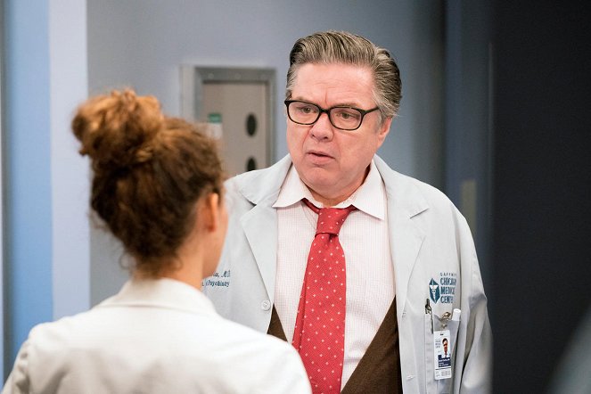 Chicago Med - Nothing to Fear - Photos - Oliver Platt