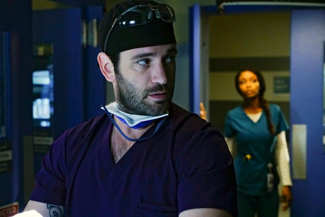 Chicago Med - Naughty or Nice - Photos - Colin Donnell