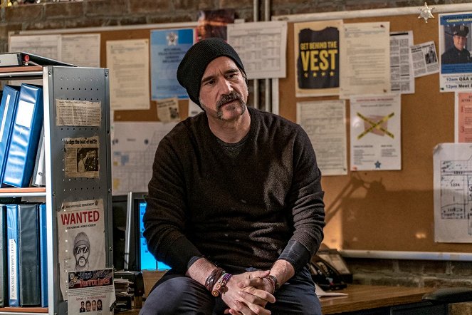 Chicago P.D. - Season 4 - Fork in the Road - Photos - Elias Koteas