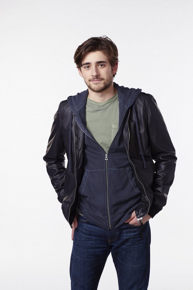 Ocaleni - Promo - Charlie Rowe