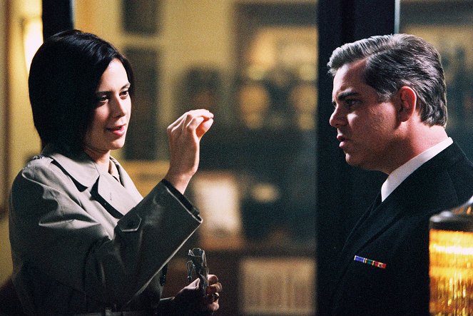 JAG - Persian Gulf - Photos - Catherine Bell, Patrick Labyorteaux