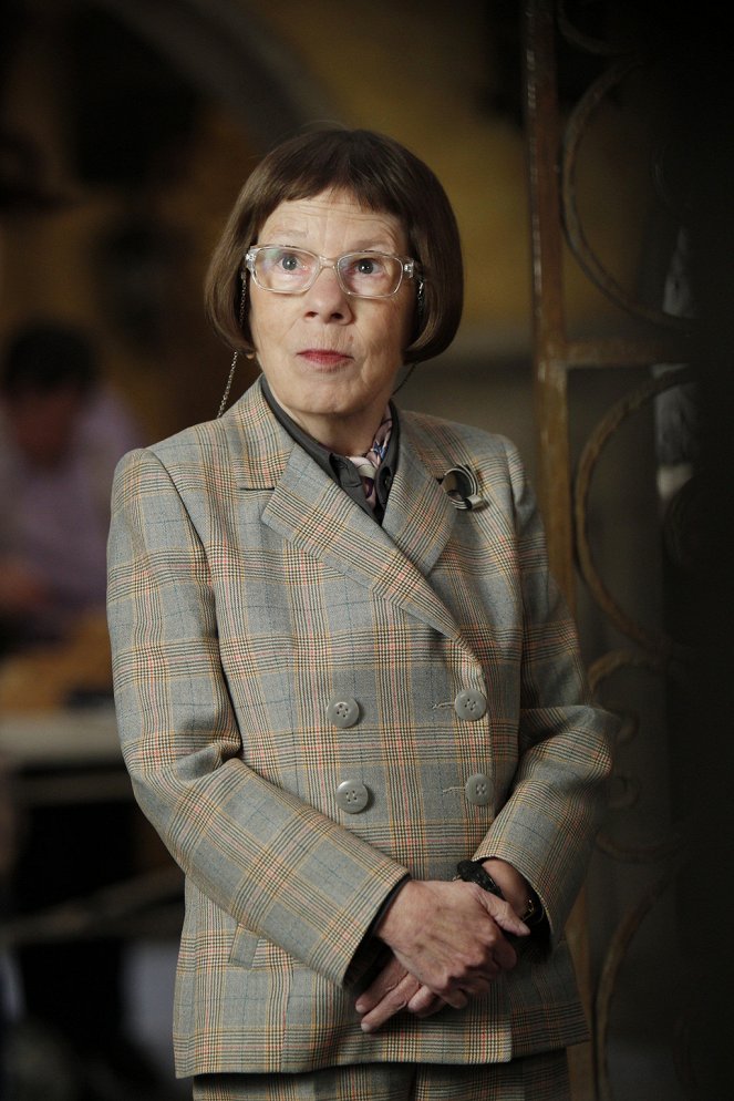 NCIS: Los Angeles - Honor - Photos - Linda Hunt