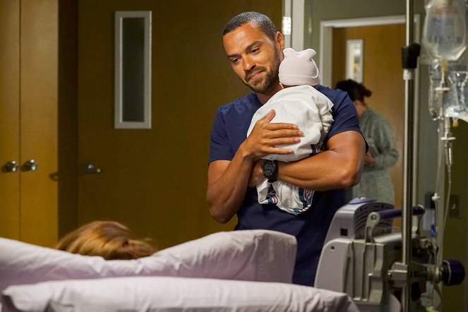 Grey's Anatomy - Season 13 - Undo - Photos - Jesse Williams