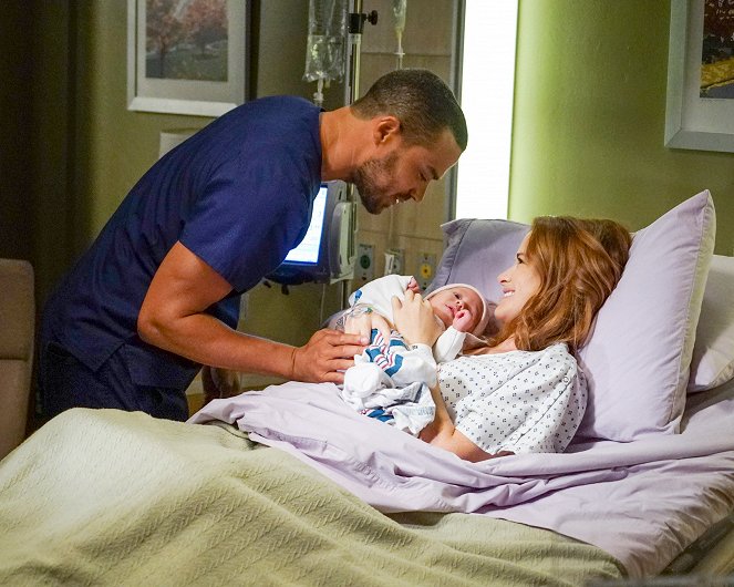 Grey's Anatomy - Season 13 - Undo - Photos - Jesse Williams, Sarah Drew