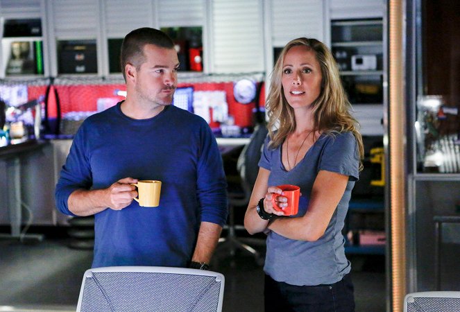 NCIS: Los Angeles - Season 4 - Red - Photos - Chris O'Donnell, Kim Raver