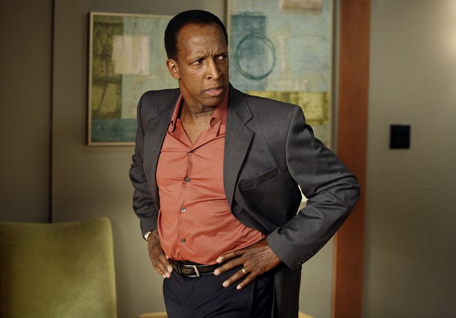 Private Practice - Season 1 - In Which Sam Receives an Unexpected Visitor... - Photos - Dorian Harewood