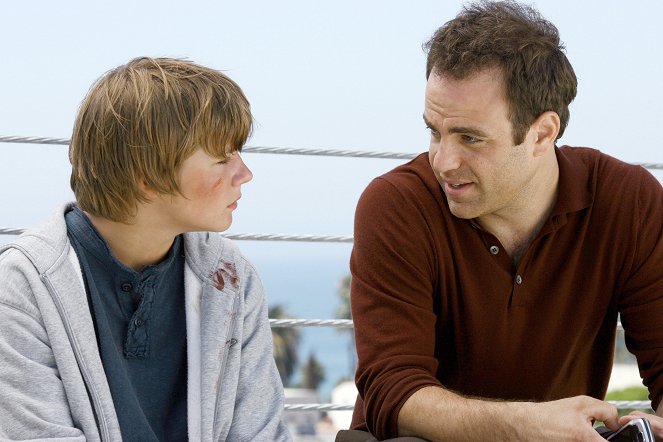 Private Practice - In Which Addison Has a Very Casual Get Together - De la película - Miles Heizer, Paul Adelstein