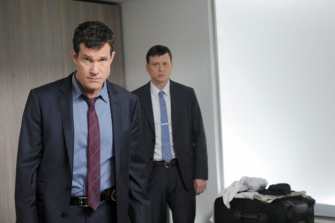 Unforgettable - Season 1 - Check Out Time - Photos - Dylan Walsh, Kevin Rankin