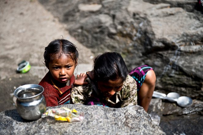 API - západonepálská královna hor - Van film