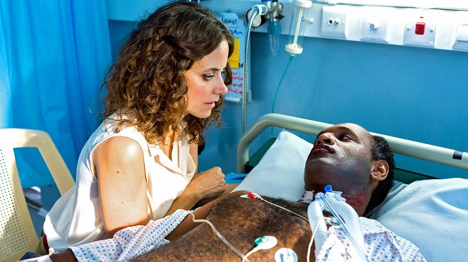 Lekárka z ostrova - Nový začiatok na Mauríciu - Z filmu - Anja Knauer, Selam Tadese