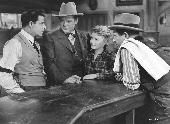 Im Tal der Giganten - Filmfotos - Jack La Rue, Charles Bickford, Claire Trevor, Frank McHugh