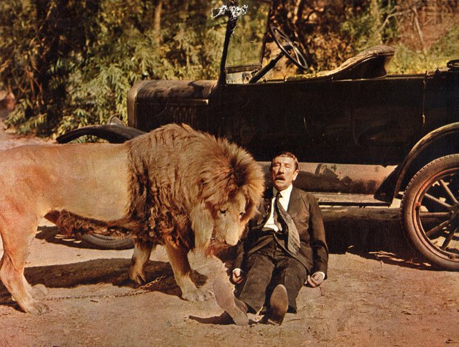 Škuľavý lev Clarence - Z filmu