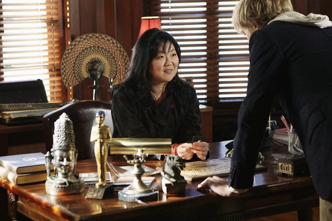 Ghost Whisperer - Dead to Me - Photos - Margaret Cho