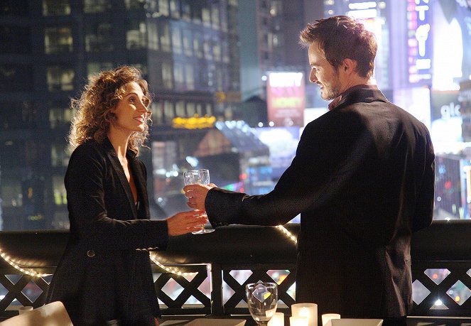 CSI: New York - Season 4 - Giftiger Cocktail - Filmfotos - Melina Kanakaredes