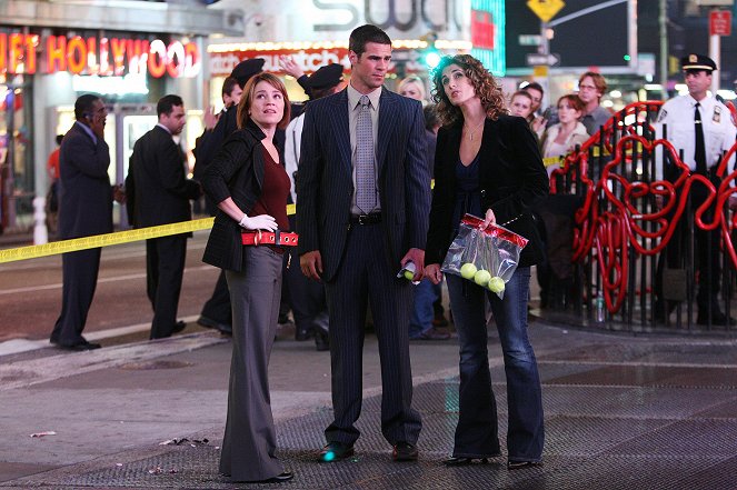 CSI: New York-i helyszínelők - Buligyilkos - Filmfotók - Anna Belknap, Eddie Cahill, Melina Kanakaredes