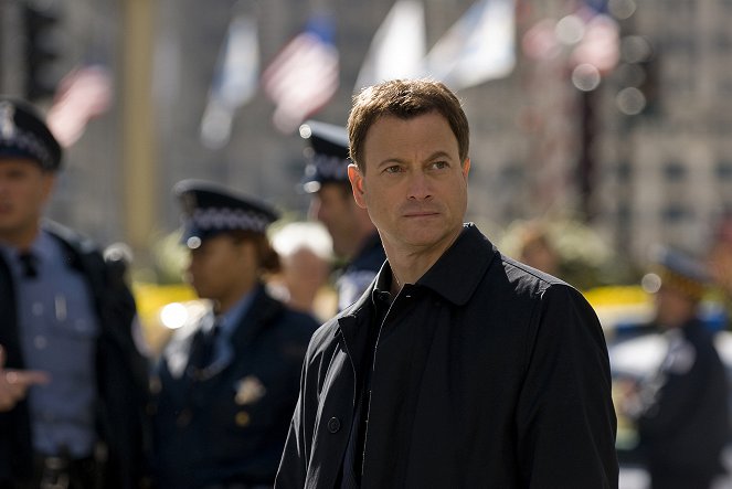 CSI: NY - The Thing About Heroes... - Van film - Gary Sinise