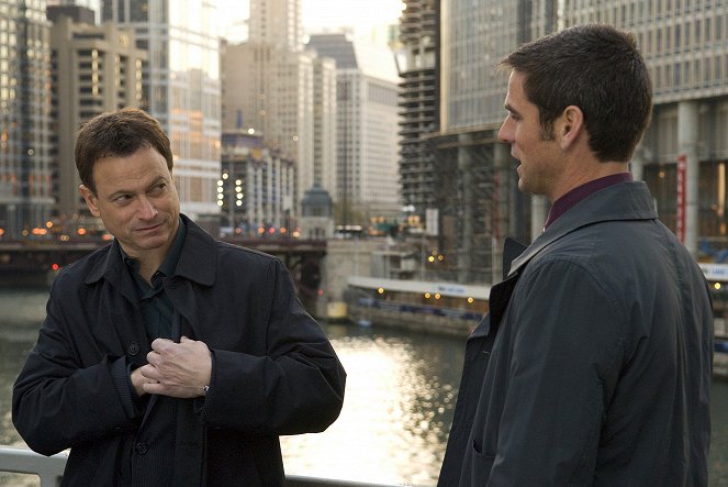 CSI: NY - The Thing About Heroes... - Van film - Gary Sinise, Eddie Cahill