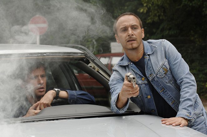 Alarm für Cobra 11 - Die Autobahnpolizei - Season 11 - In bester Absicht - Filmfotos - Paul Faßnacht, Erdogan Atalay