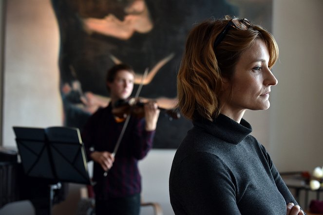 The Violin Player - Photos - Matleena Kuusniemi