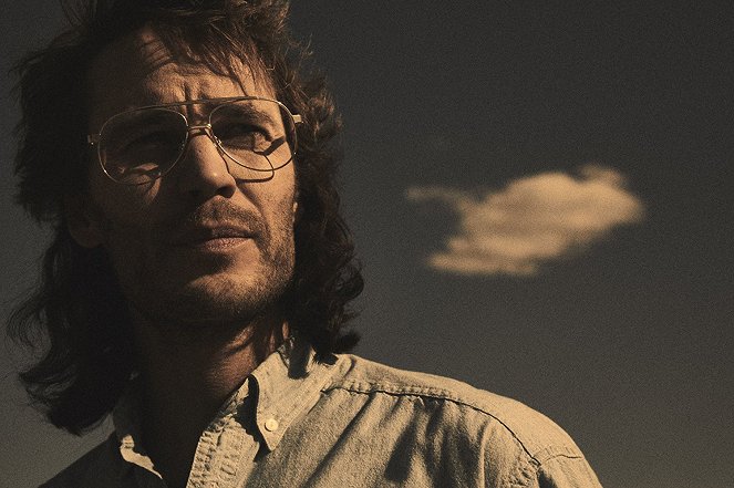 Waco - Promoción - Taylor Kitsch