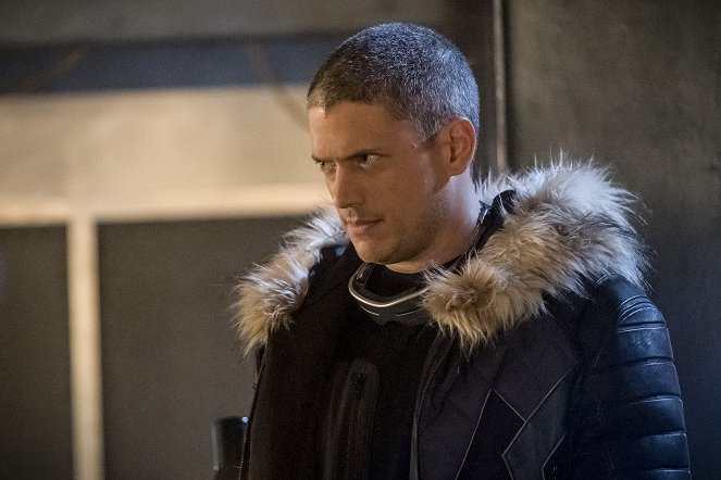 The Flash - Crisis on Earth-X, Part 3 - Photos - Wentworth Miller