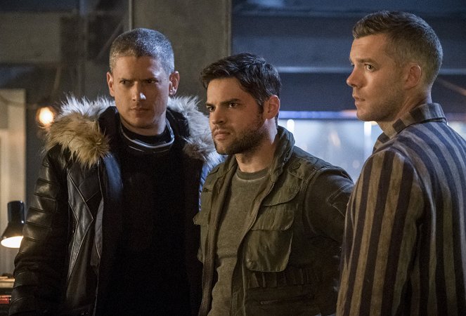 The Flash - Crisis on Earth-X, Part 3 - Photos - Wentworth Miller, Jeremy Jordan, Russell Tovey