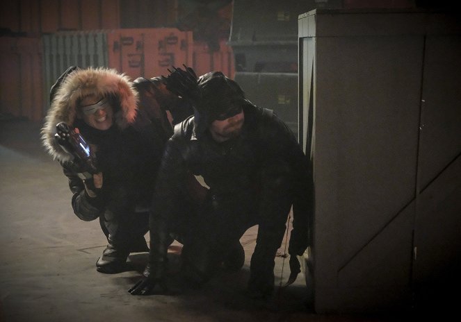 The Flash - Crisis on Earth-X, Part 3 - Photos - Wentworth Miller, Stephen Amell