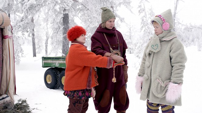 Joulukalenteri: Huiman hyvä joulu! - Filmfotók - Hanna Raiskinmäki, Hannes Mikkelsson, Emilia Sinisalo