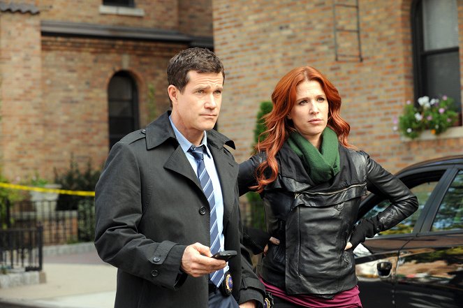 Unforgettable - Season 1 - Lost Things - Photos - Dylan Walsh, Poppy Montgomery