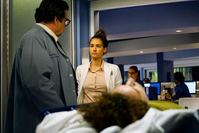Nemocnice Chicago Med - Ties That Bind - Z filmu - Rachel DiPillo