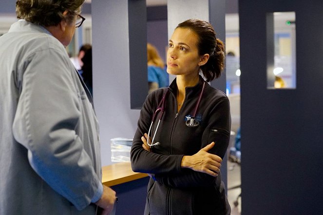 Chicago Med - Over Troubled Water - Do filme - Torrey DeVitto