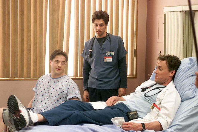 Scrubs - Season 1 - My Hero - Photos - Brendan Fraser, Zach Braff, John C. McGinley