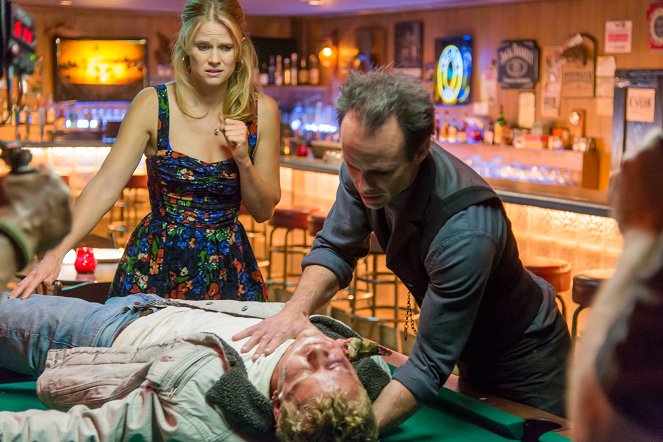 Justified - Truth and Consequences - Photos - Joelle Carter, Jesse Luken, Walton Goggins