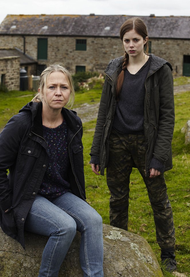 Vera - Ein ganz spezieller Fall - Season 4 - Tod im Moor - Filmfotos - Kellie Bright, Charlotte Hope