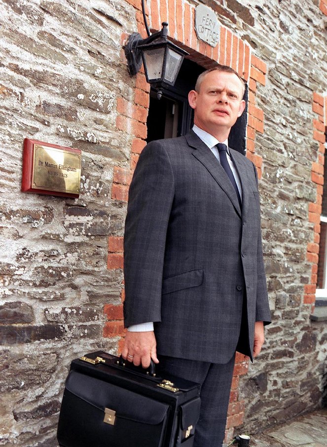 Doc Martin - Season 1 - Of All the Harbours in All the Towns - Film