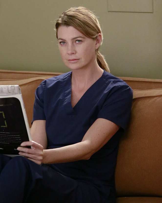 Grey's Anatomy - Season 13 - Falling Slowly - Photos - Ellen Pompeo