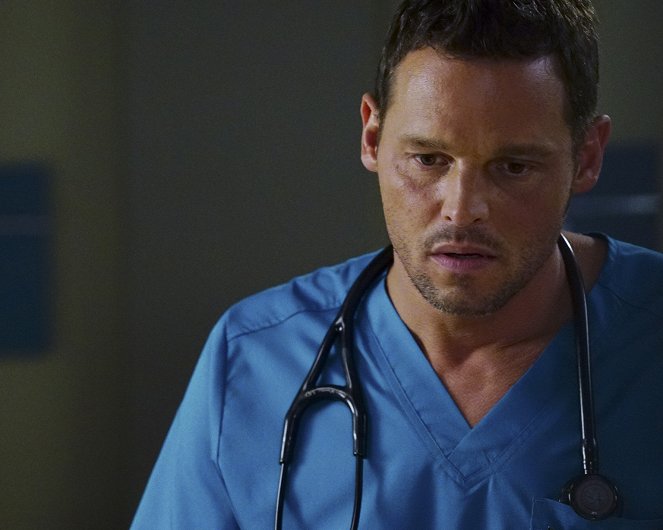Chirurdzy - Season 13 - Powolne spadanie - Z filmu - Justin Chambers