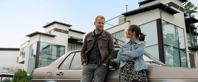 Kaikki oikein - De la película - Antti Luusuaniemi, Elsa Saisio