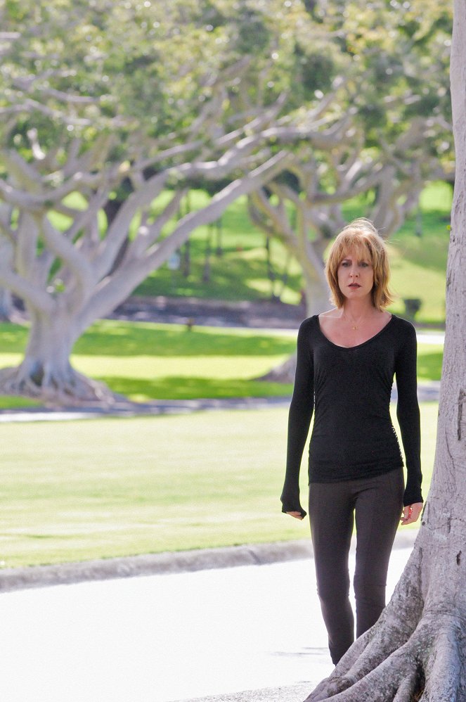 Hawaii Five-0 - Ohuna - Photos - Christine Lahti