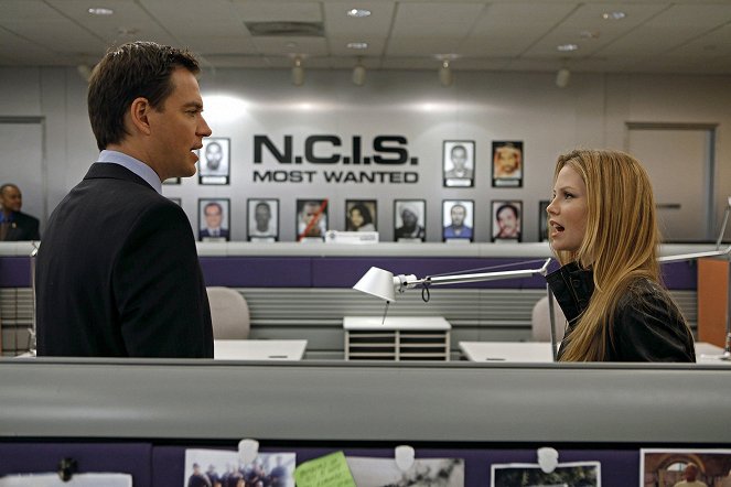 Agenci NCIS - Ostatni skok - Z filmu - Michael Weatherly, Sarah Jane Morris