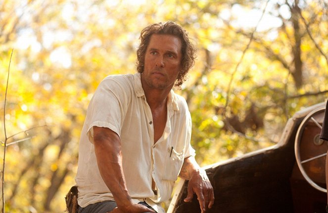 Mud - Photos - Matthew McConaughey