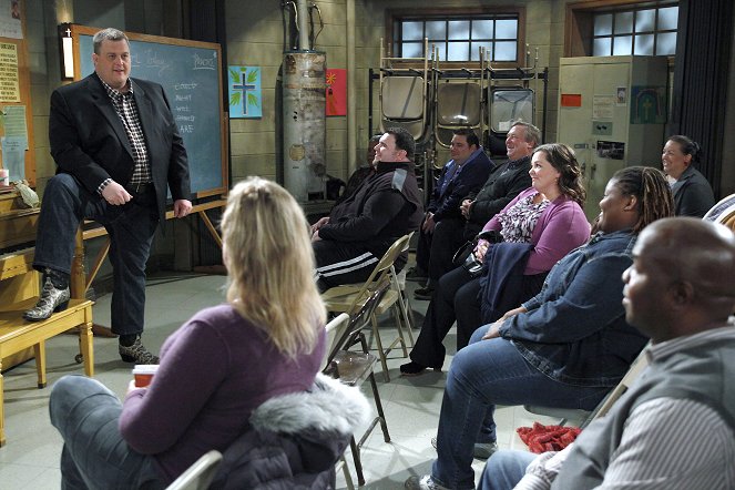 Mike & Molly - Mike's New Boots - Photos