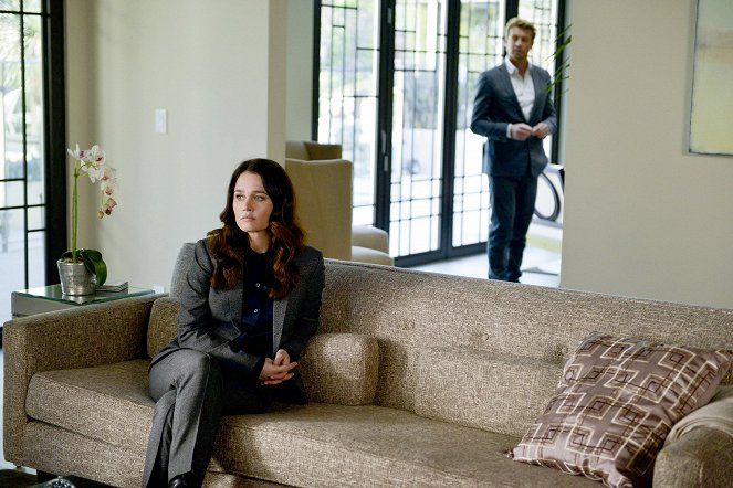 The Mentalist - Silver Wings of Time - Photos - Robin Tunney