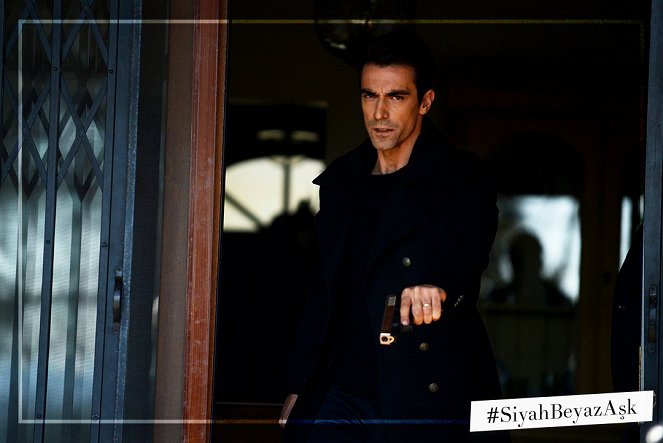 Price of Passion - Lobby Cards - İbrahim Çelikkol