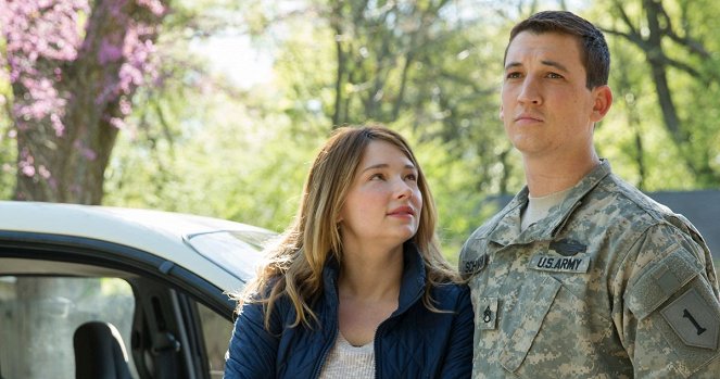 Thank You For Your Service - Filmfotos - Haley Bennett, Miles Teller