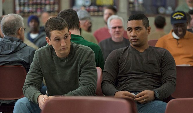 Thank You For Your Service - Filmfotos - Miles Teller, Beulah Koale