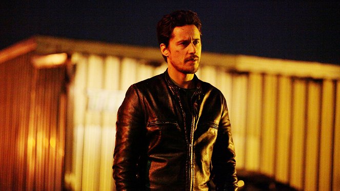 Queen of the South - This Thing That is Ours - Photos - Peter Gadiot