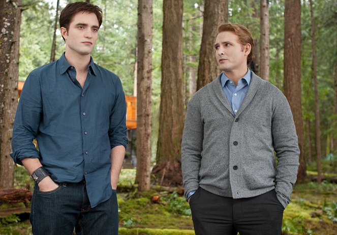 A Saga Twilight: Amanhecer Parte 1 - Do filme - Robert Pattinson, Peter Facinelli