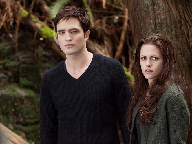 Twilight - Chapitre 5 : Révélation 2e partie - Film - Robert Pattinson, Kristen Stewart
